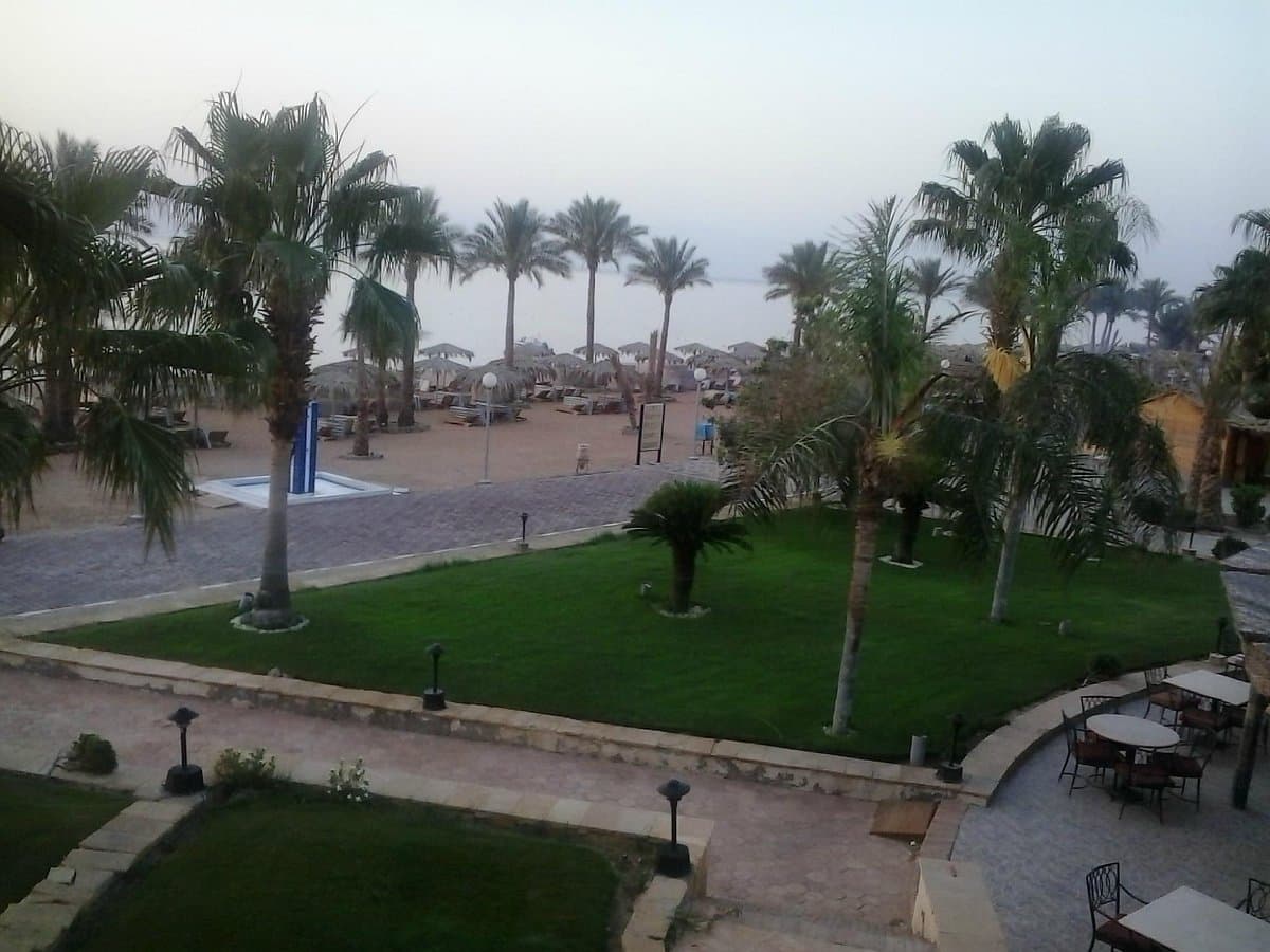 Garden Season Hotel