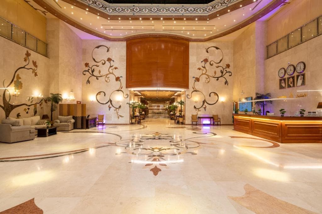 One Land Premier Hotel