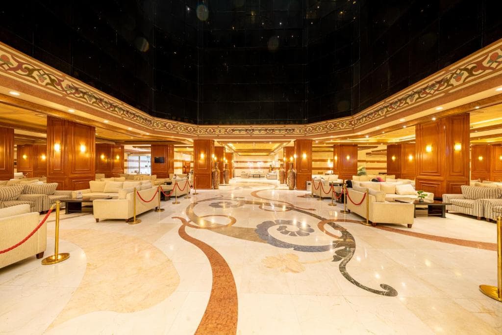 One Land Premier Hotel