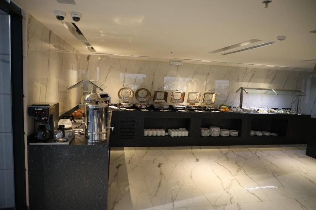 E Hotel