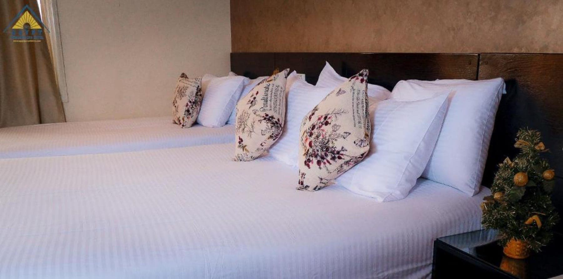 Egypt Pyramids Inn