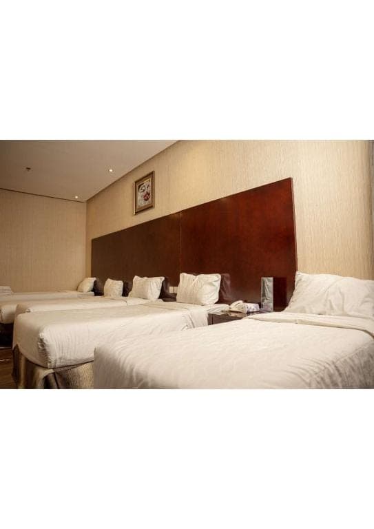 One Land Premier Hotel
