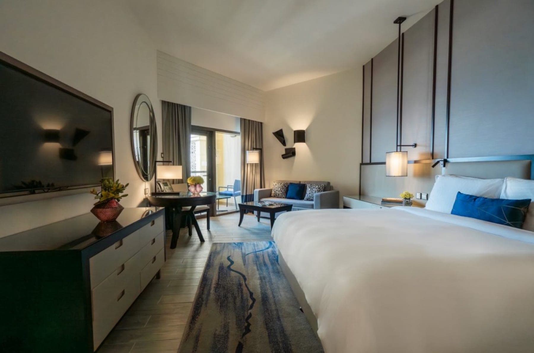 Amwaj Rotana Jumeirah Beach