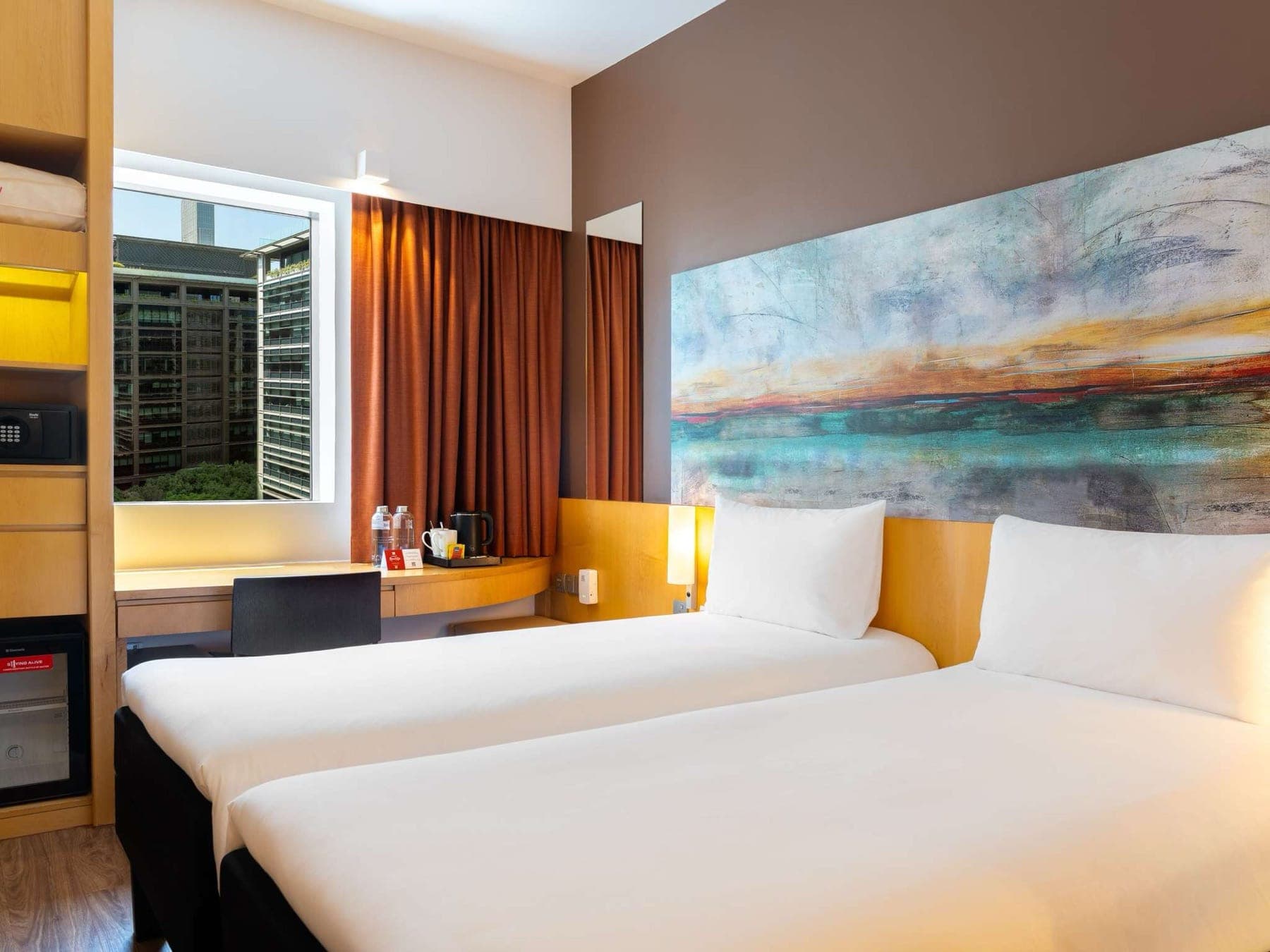 Ibis One Central